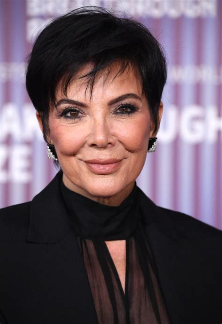 Kris Jenner’s Super Hot Bikini Selfie: Challenging Kim Kardashian As Selfie Queen? See Pic